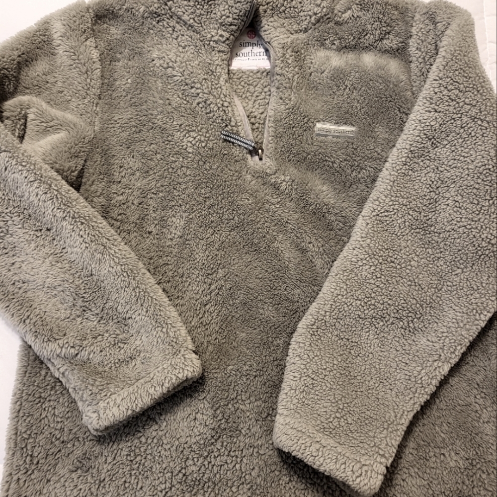 Simply Southern pullover MED